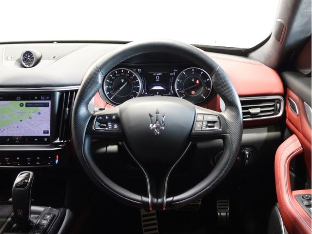MASERATI MASERATI Levante 2022