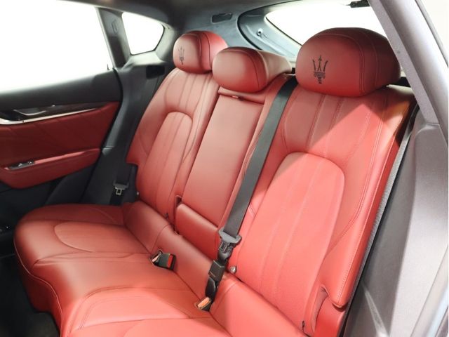 MASERATI MASERATI Levante 2022