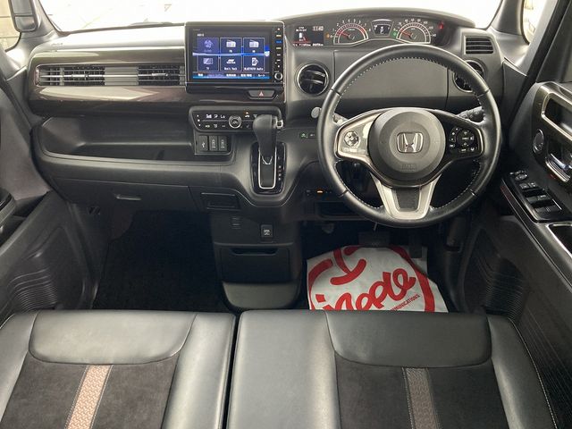 HONDA N BOX CUSTOM 4WD 2017