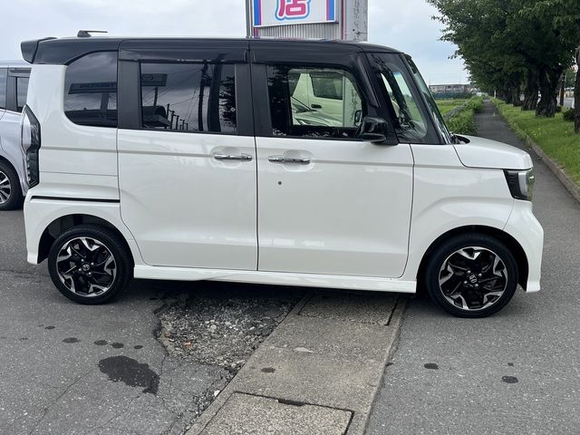 HONDA N BOX CUSTOM 4WD 2017