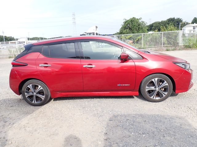 NISSAN LEAF 2018