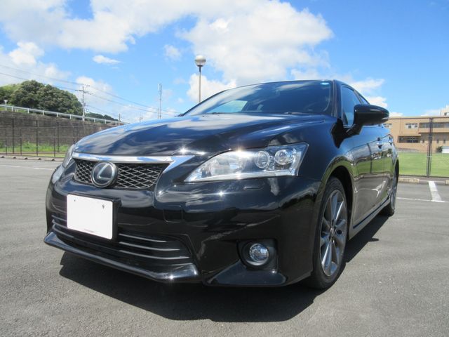 TOYOTA LEXUS CT200h 2011