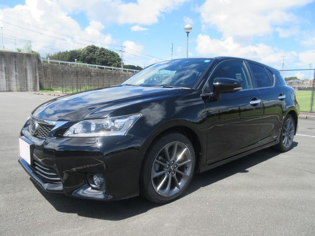 TOYOTA LEXUS CT200h 2011