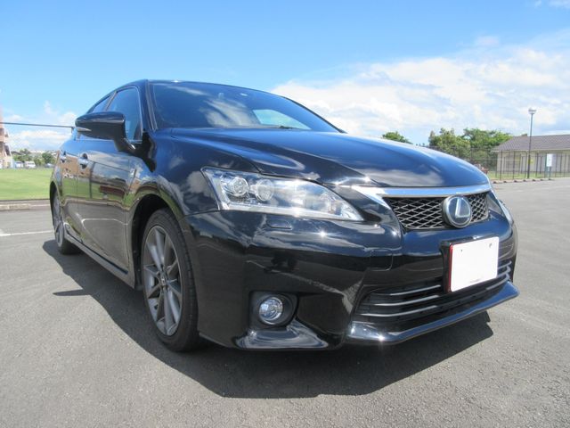 TOYOTA LEXUS CT200h 2011