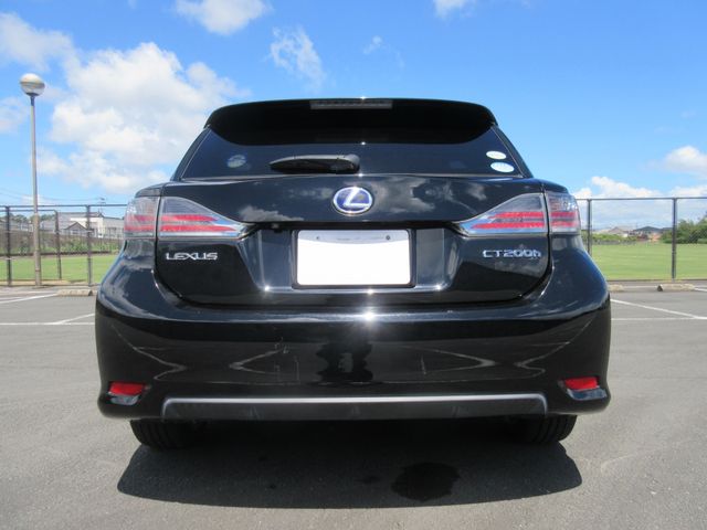 TOYOTA LEXUS CT200h 2011