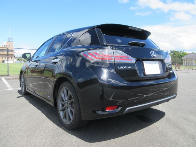 TOYOTA LEXUS CT200h 2011
