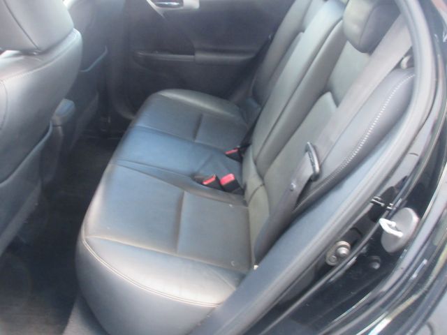 TOYOTA LEXUS CT200h 2011