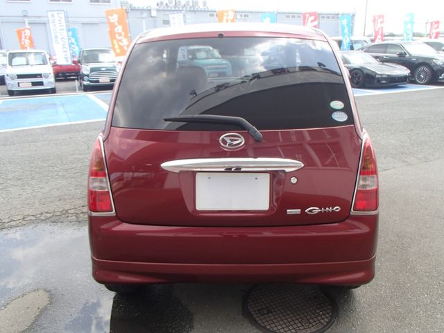 DAIHATSU MIRA GINO 2005