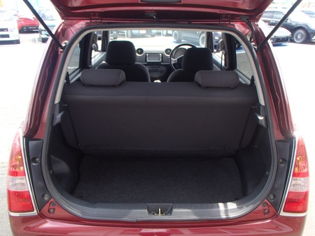 DAIHATSU MIRA GINO 2005