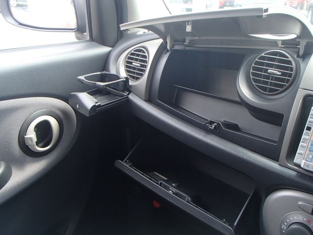 DAIHATSU MIRA GINO 2005