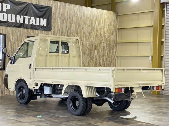 NISSAN VANETTE truck 2WD 2005