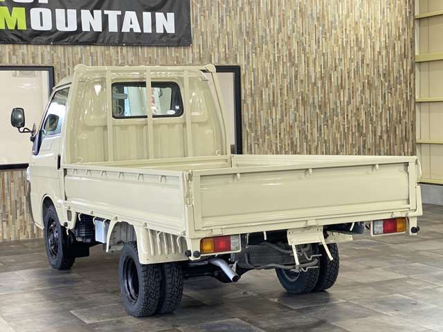 NISSAN VANETTE truck 2WD 2005