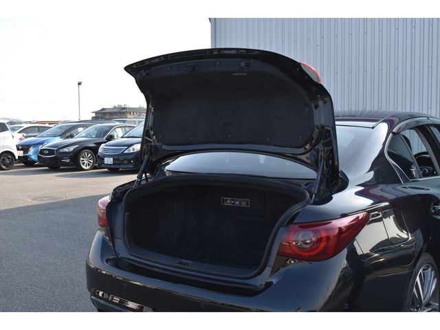 NISSAN SKYLINE HYBRID 2020