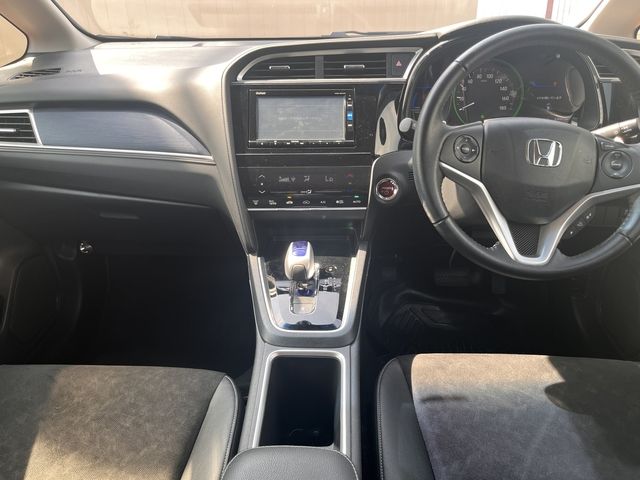 HONDA SHUTTLE HYBRID 2015