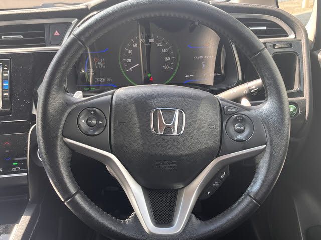 HONDA SHUTTLE HYBRID 2015
