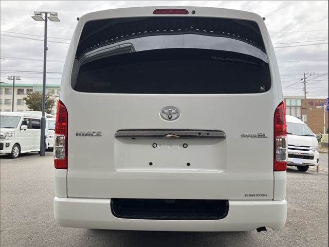 TOYOTA HIACE van 2WD 2018
