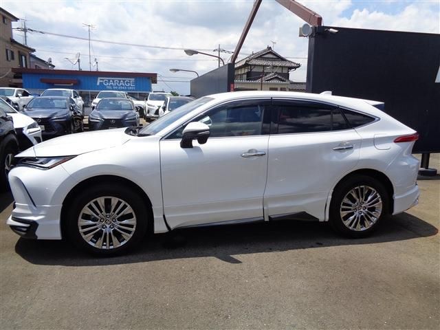 TOYOTA HARRIER 2WD 2024