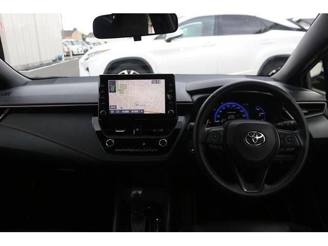 TOYOTA COROLLA TOURING HYBRID 2022