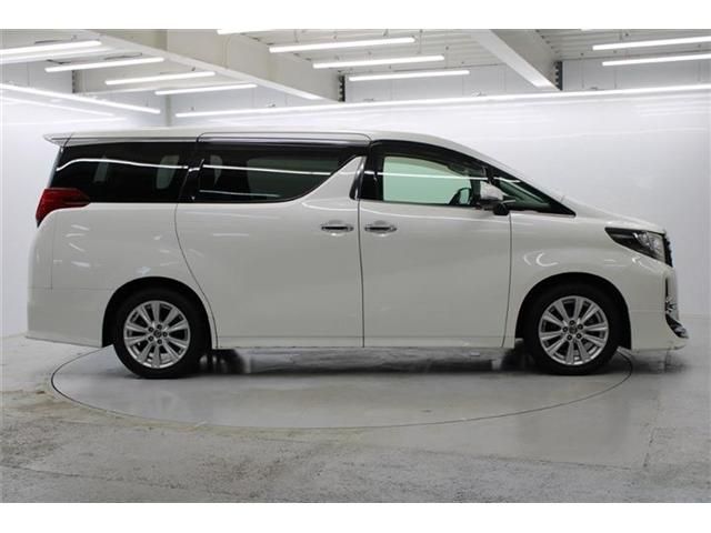 TOYOTA ALPHARD 2015