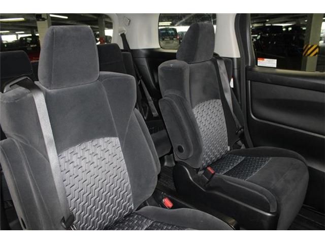 TOYOTA ALPHARD 2015