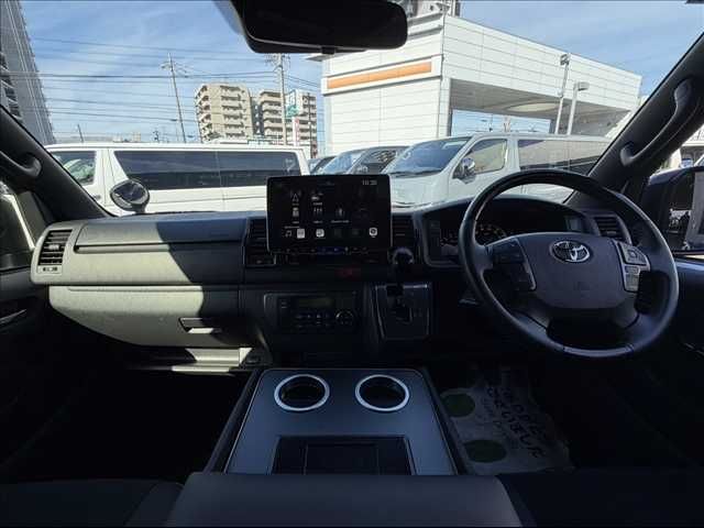 TOYOTA HIACE van 2WD 2024