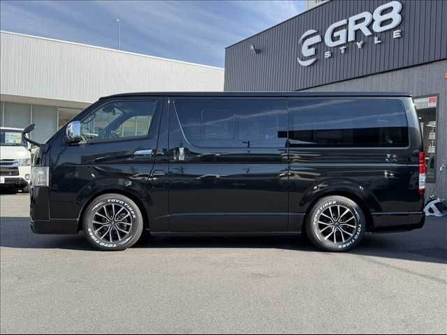 TOYOTA HIACE van 2WD 2024