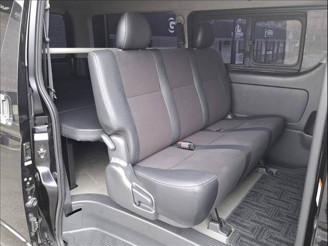 TOYOTA HIACE van 2WD 2018