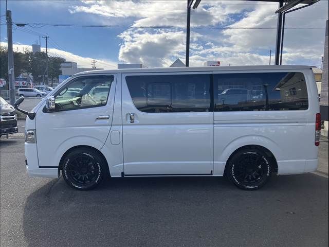 TOYOTA HIACE van 2WD 2024