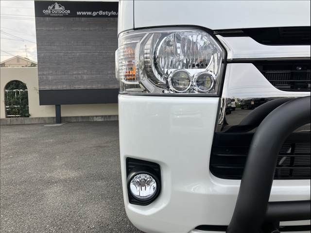 TOYOTA HIACE van 4WD 2021