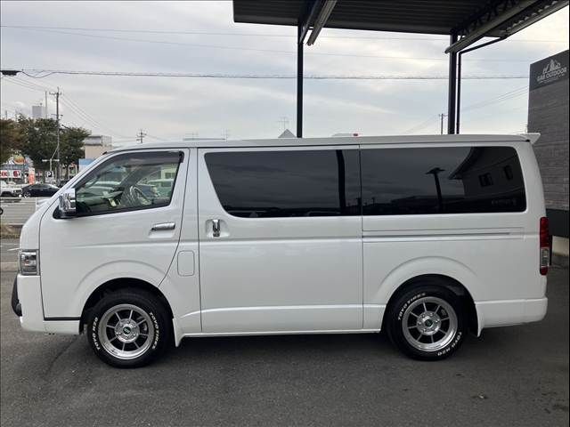 TOYOTA HIACE van 4WD 2021