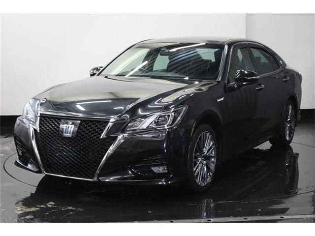 TOYOTA CROWN sedan hybrid 4WD 2017