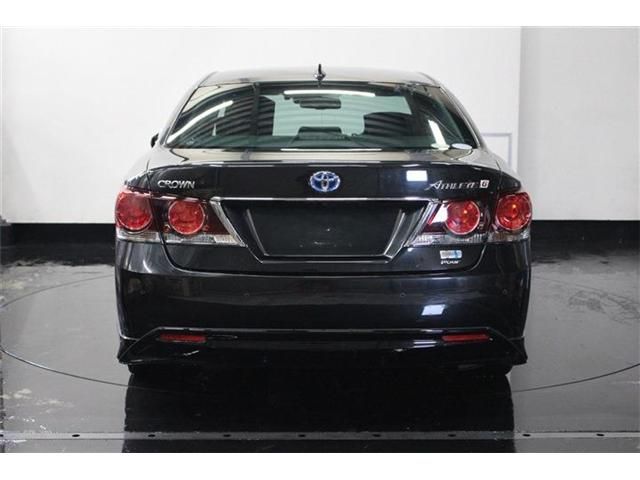 TOYOTA CROWN sedan hybrid 4WD 2017