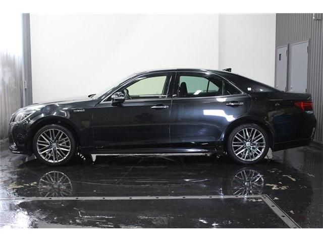 TOYOTA CROWN sedan hybrid 4WD 2017