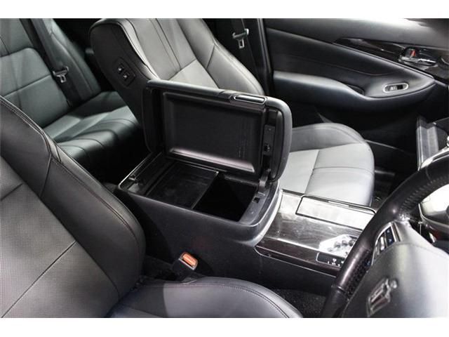 TOYOTA CROWN sedan hybrid 4WD 2017