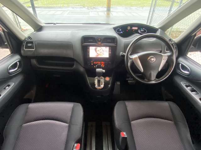 NISSAN SERENA  WG 2012