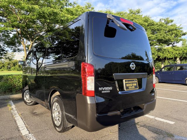 NISSAN NV350 CARAVAN 4WD 2015