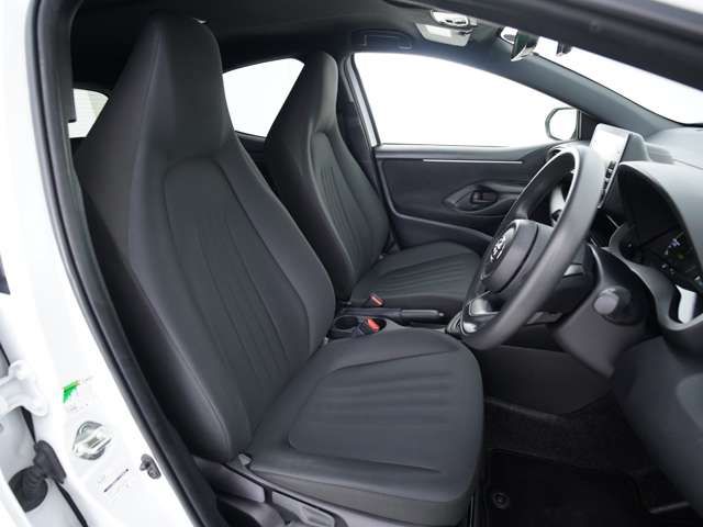 TOYOTA YARIS HYBRID 2023