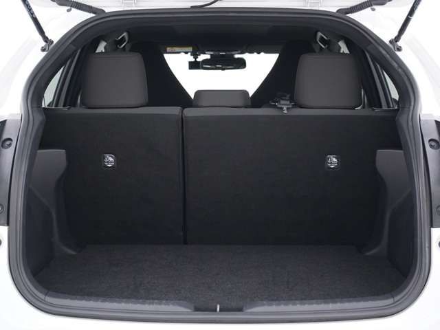 TOYOTA YARIS HYBRID 2023