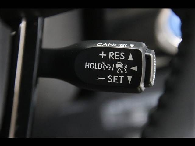 TOYOTA PRIUS PHV 2020