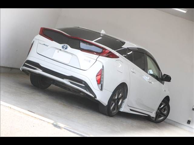 TOYOTA PRIUS PHV 2020