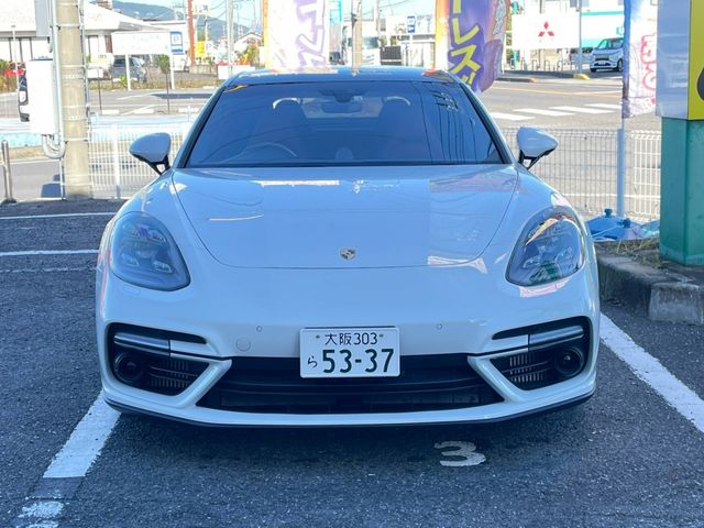 PORSCHE PORSCHE PANAMERA 2018