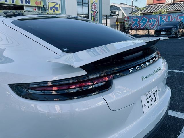PORSCHE PORSCHE PANAMERA 2018
