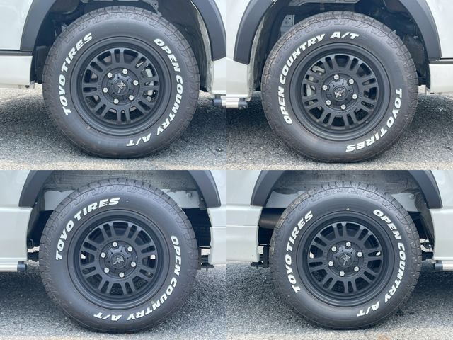 TOYOTA HIACE van 4WD 2023