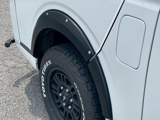 TOYOTA HIACE van 4WD 2023