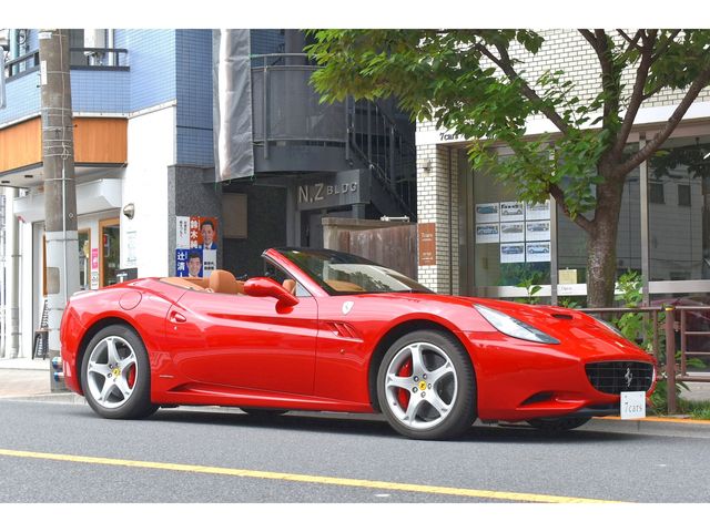 FERRARI FERRARI California 2010