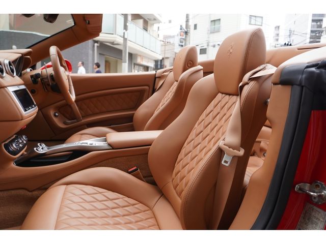 FERRARI FERRARI California 2010