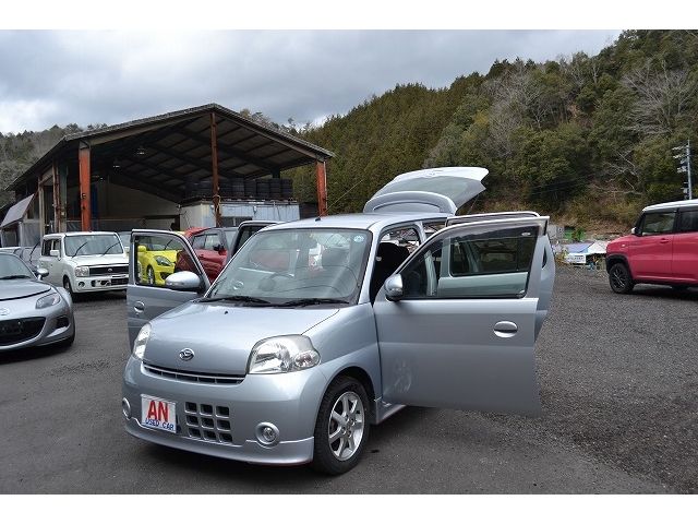 DAIHATSU ESSE CUSTOM 2009