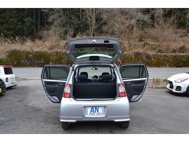 DAIHATSU ESSE CUSTOM 2009