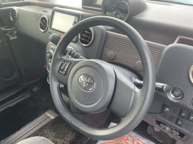 TOYOTA SPADE 2015