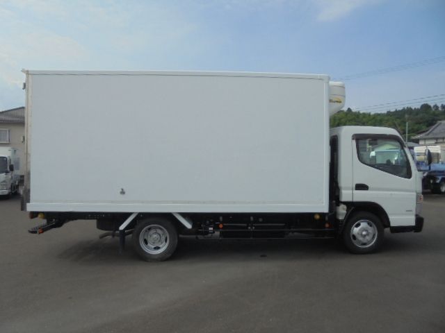 MITSUBISHI CANTER 2019